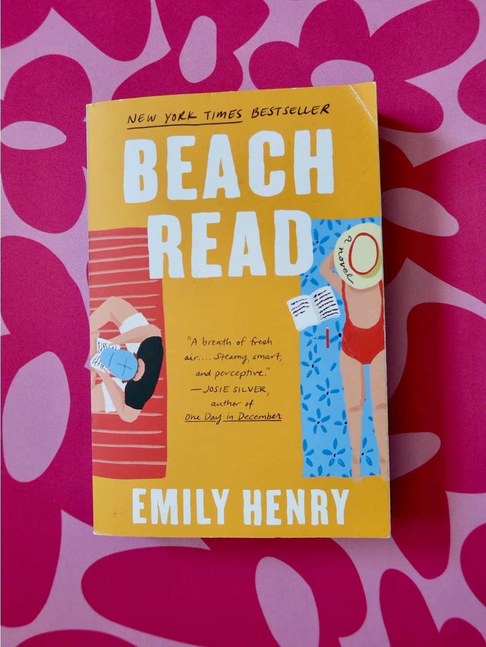Beach Read by Emily Henry
